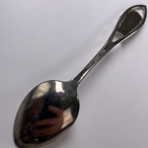 Vintage Collectable Christmas Spoons - Picture 3 of 12